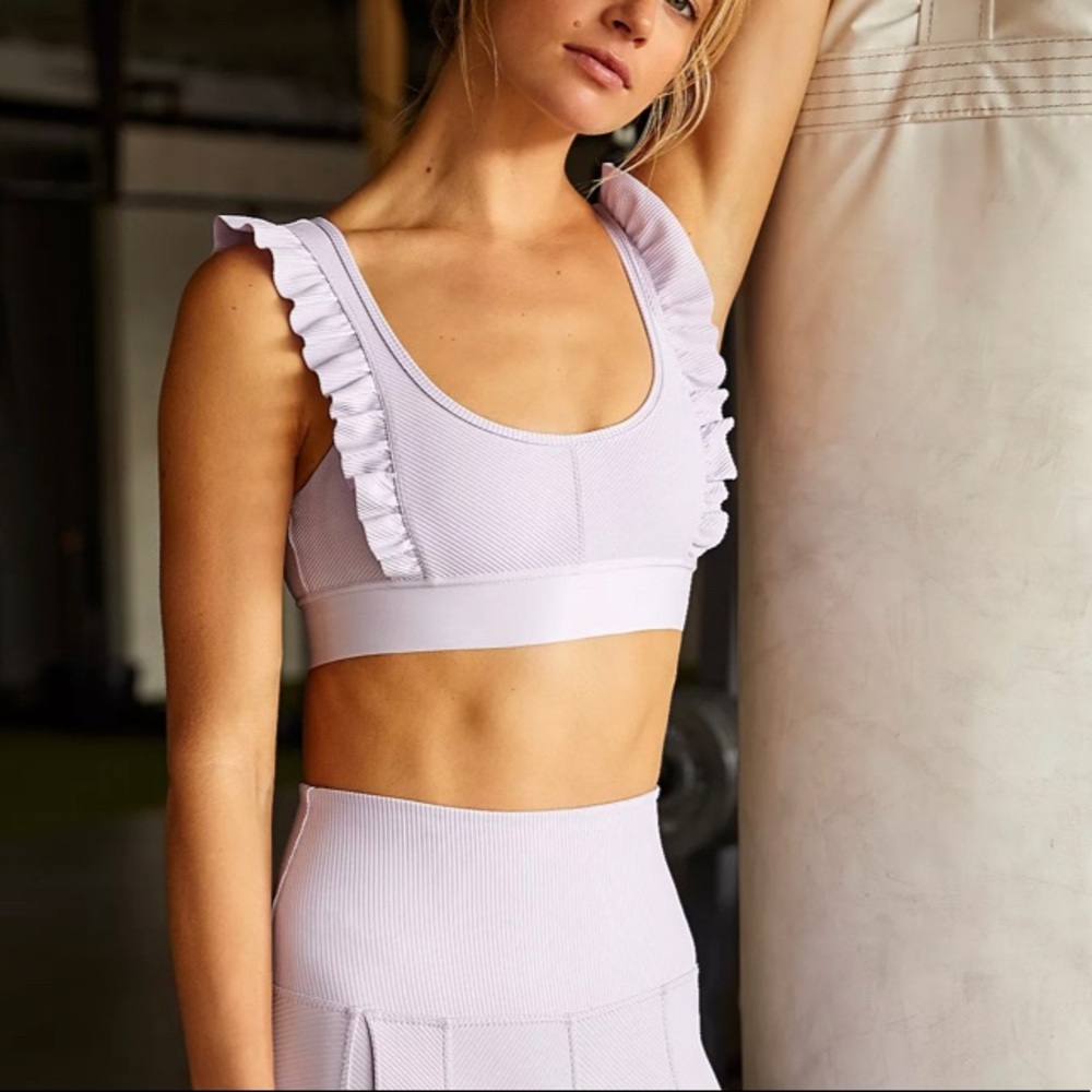 🛑SOLD🛑Free people ruffle me up lilac sports bra